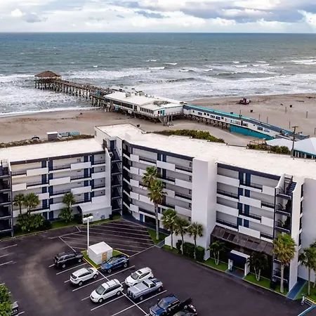 La Quinta By Wyndham Cocoa Beach Oceanfront-2